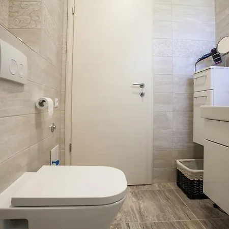 Luxury Bacvice Beach 1Br, 5Min To Center Apartamento