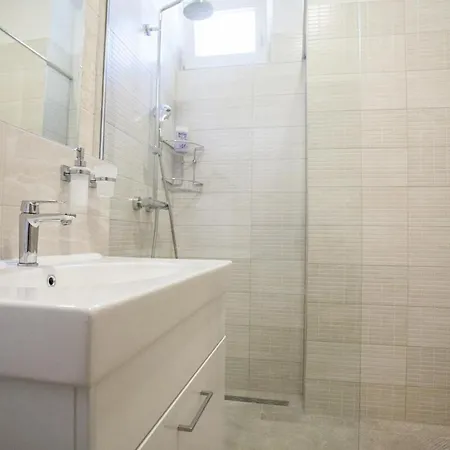 Luxury Bacvice Beach 1Br, 5Min To Center Apartment Split